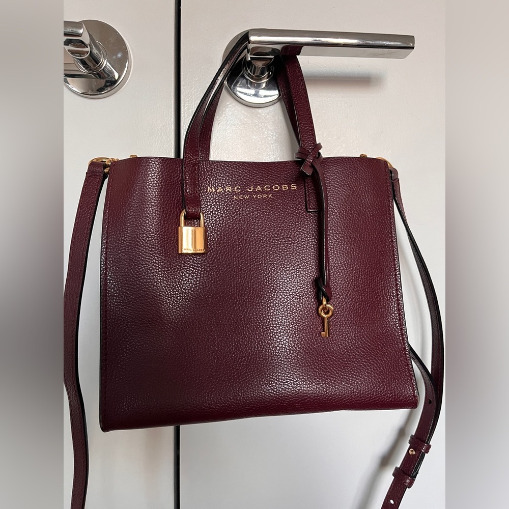 Dark burgundy everyday/ strap bag